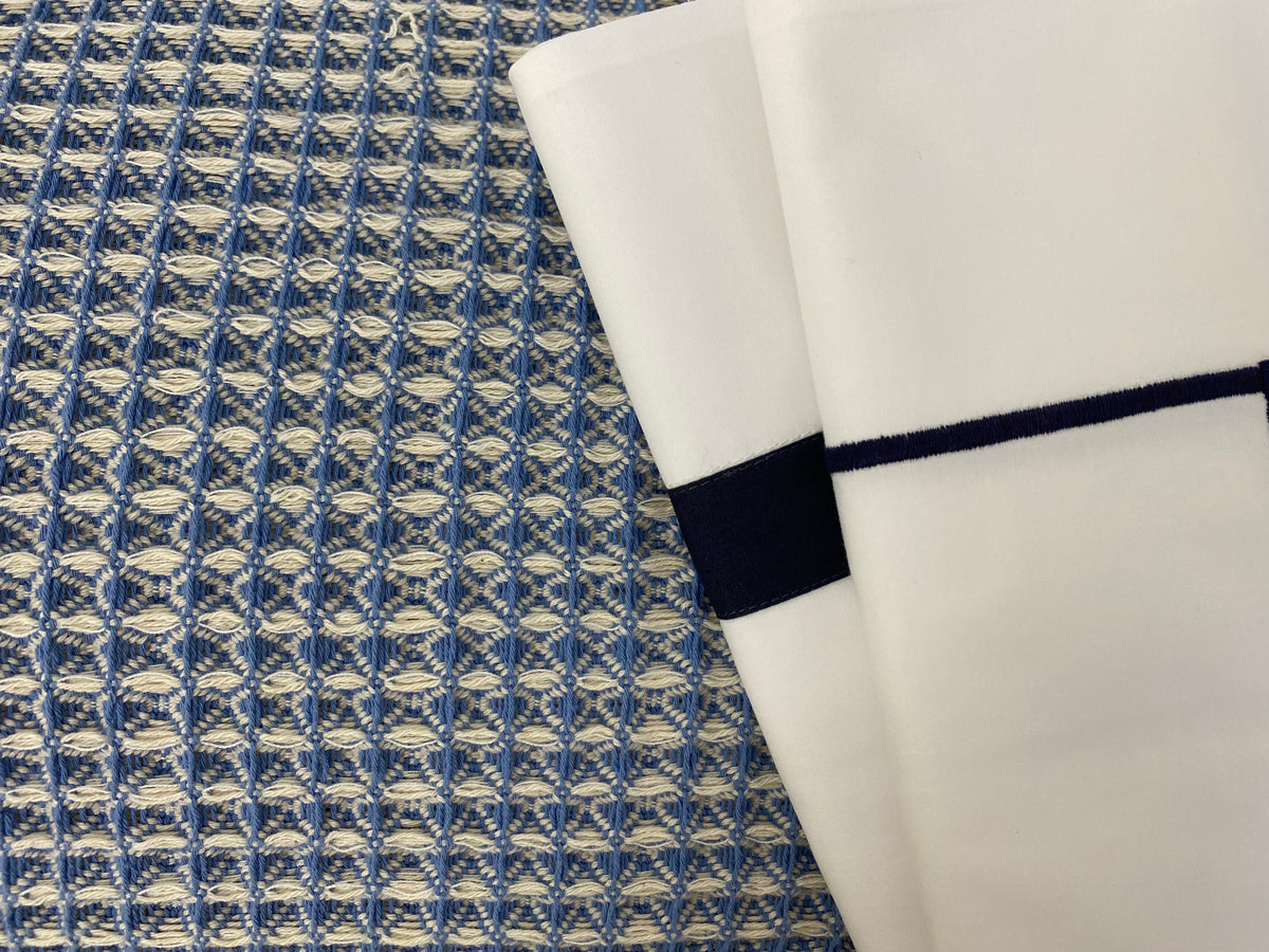 Astral waffle bedspread in Blue