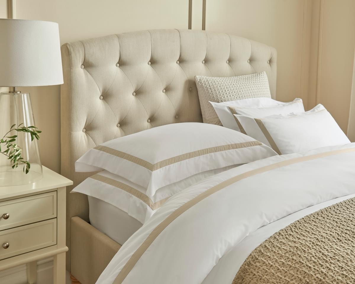 Savile Edge Taupe detail