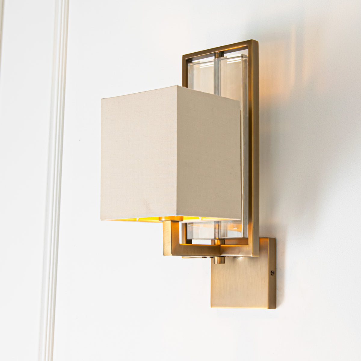 Laik Wall Lamp - roomset