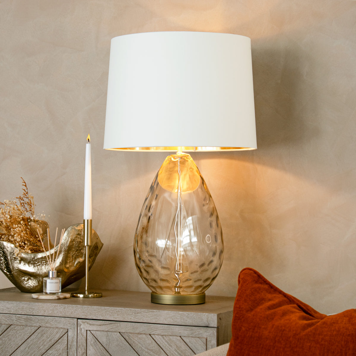 Riom Table Lamp - roomset