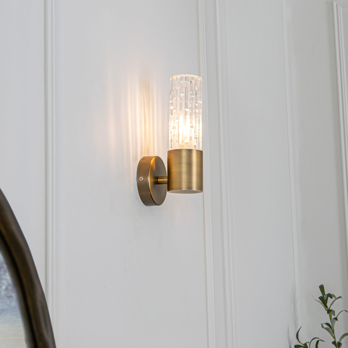 Ansley Wall Lamp - roomset