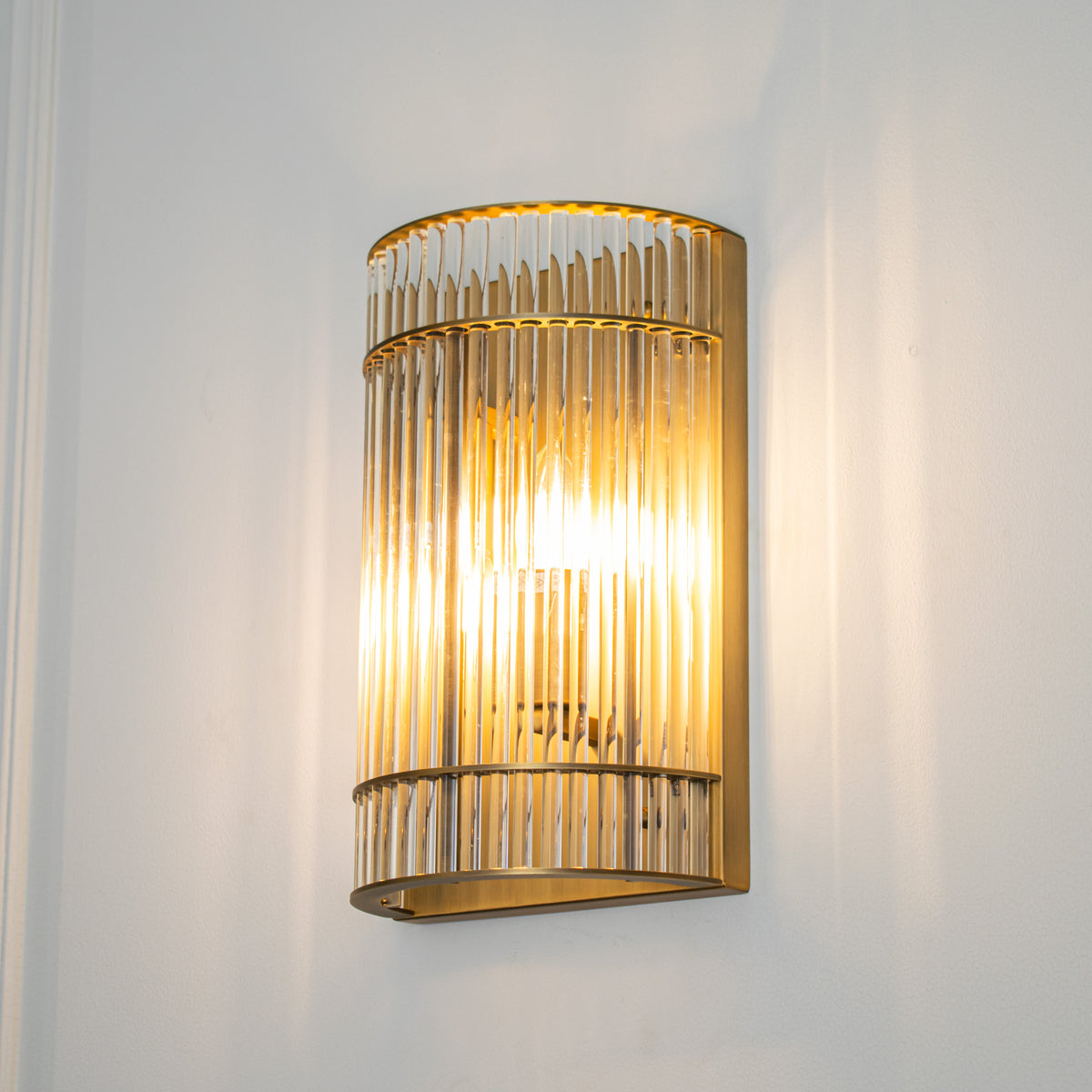 Macy Wall Lamp - roomset