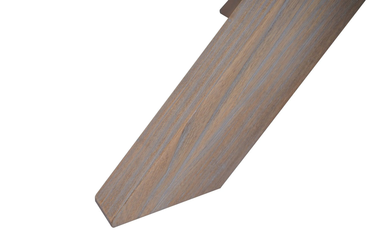 Kensley Oak Round Table