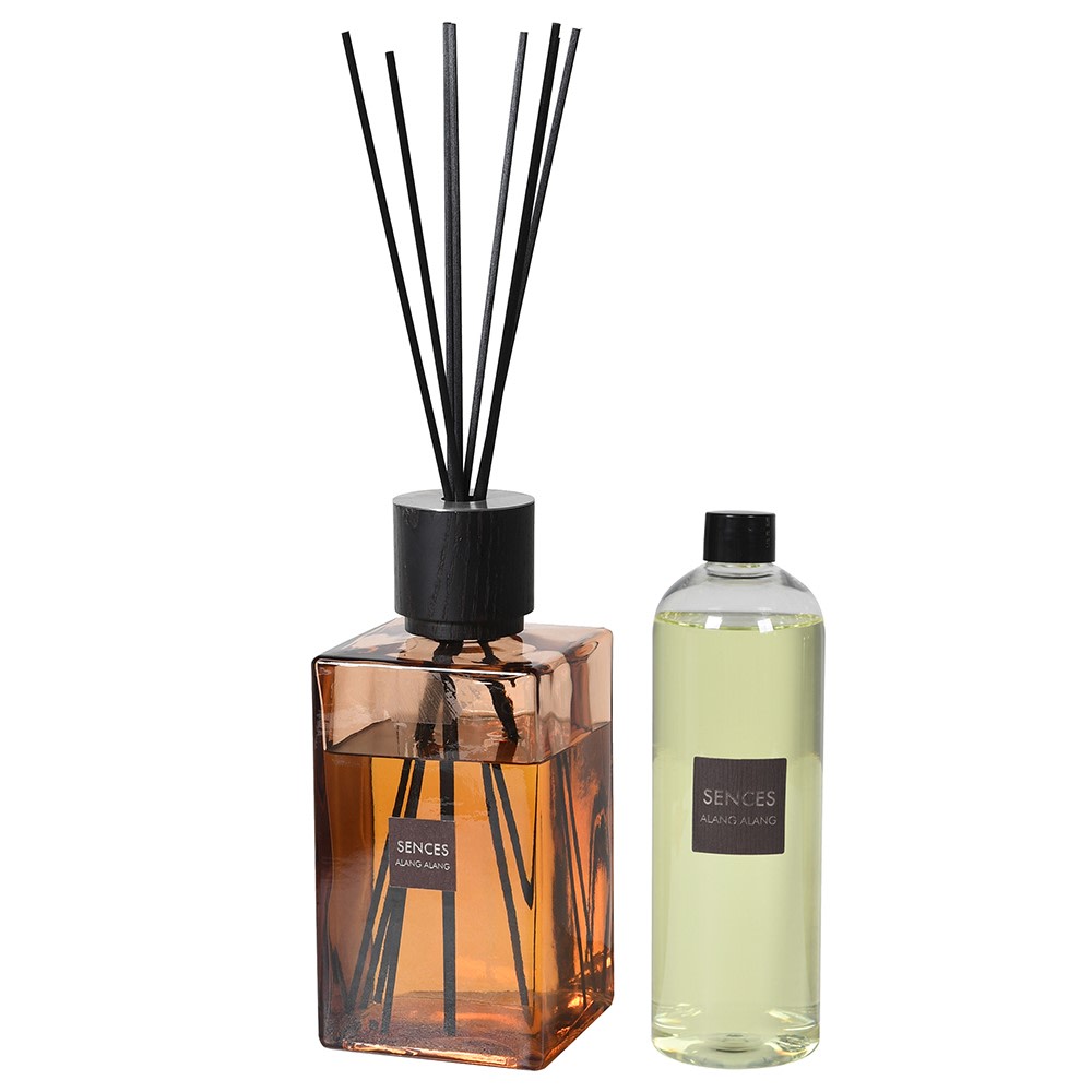 Reed diffuser detail