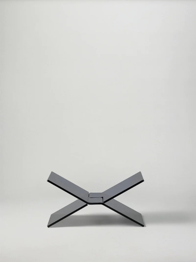 NM Bookstand X Smoked