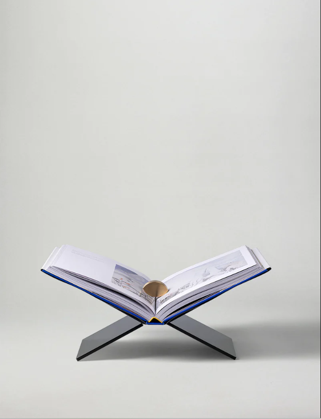 NM Bookstand X Smoked